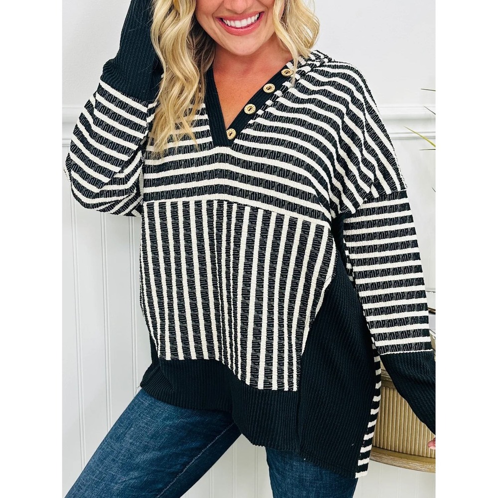MoCo Boutique Fall For You Hoodie Ivory Black Striped Knit Top 2XL NEW